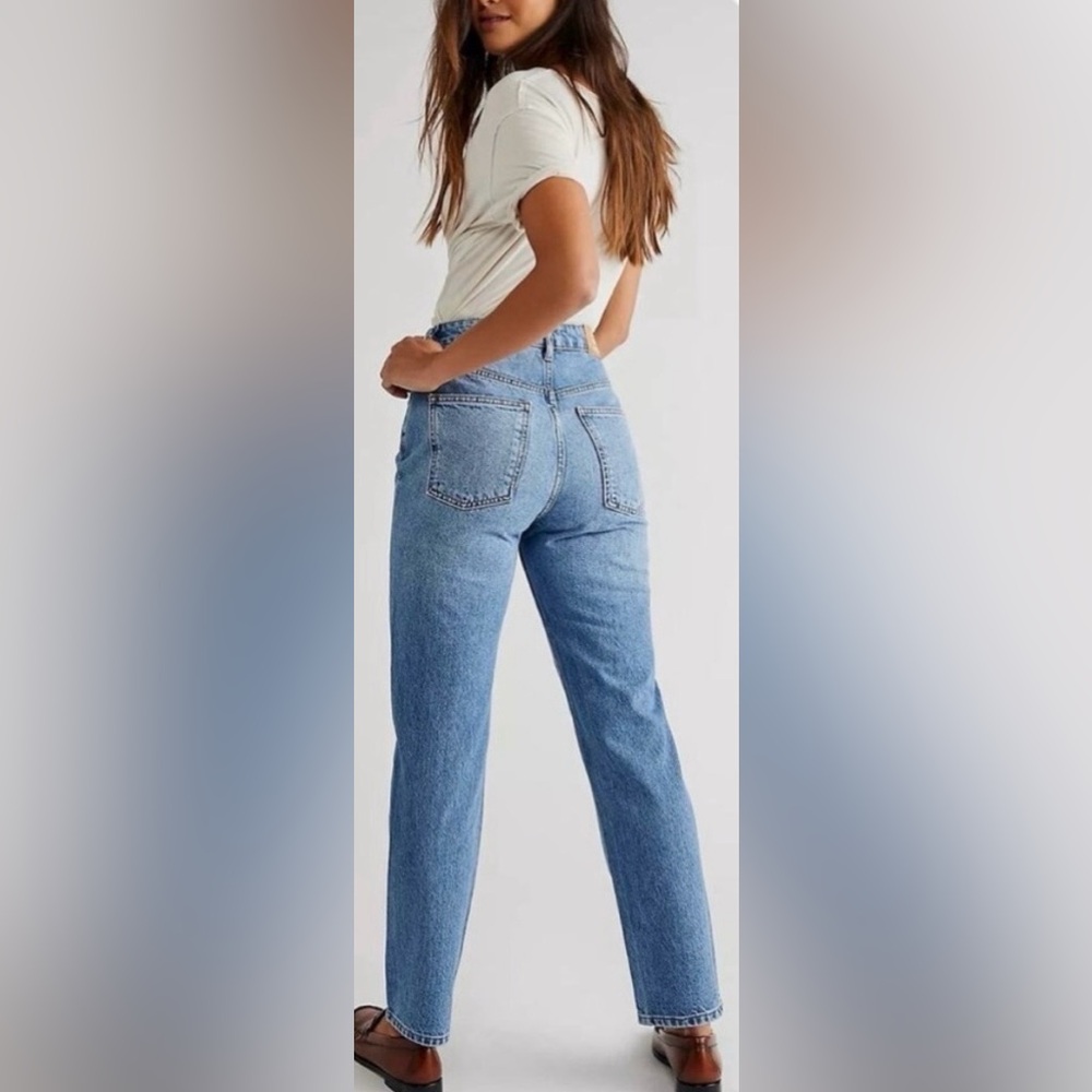 Free Peoplw We The Free The Pacifica High Rise Slim Straight Leg Jeans - Picture 2 of 12